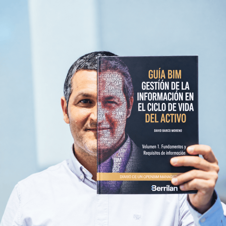 David Barco Moreno sostiene el volumen 1 de su Guía BIM de gestión de la información en el ciclo de vida del activo